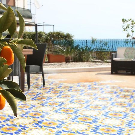 Taonasi Taormina Apartments Luaran gambar