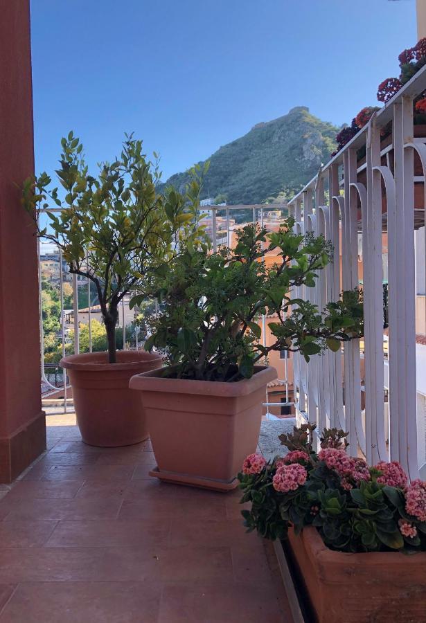 Taonasi Taormina Apartments Luaran gambar