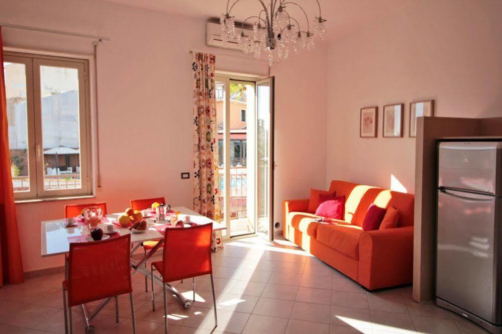Taonasi Taormina Apartments Luaran gambar