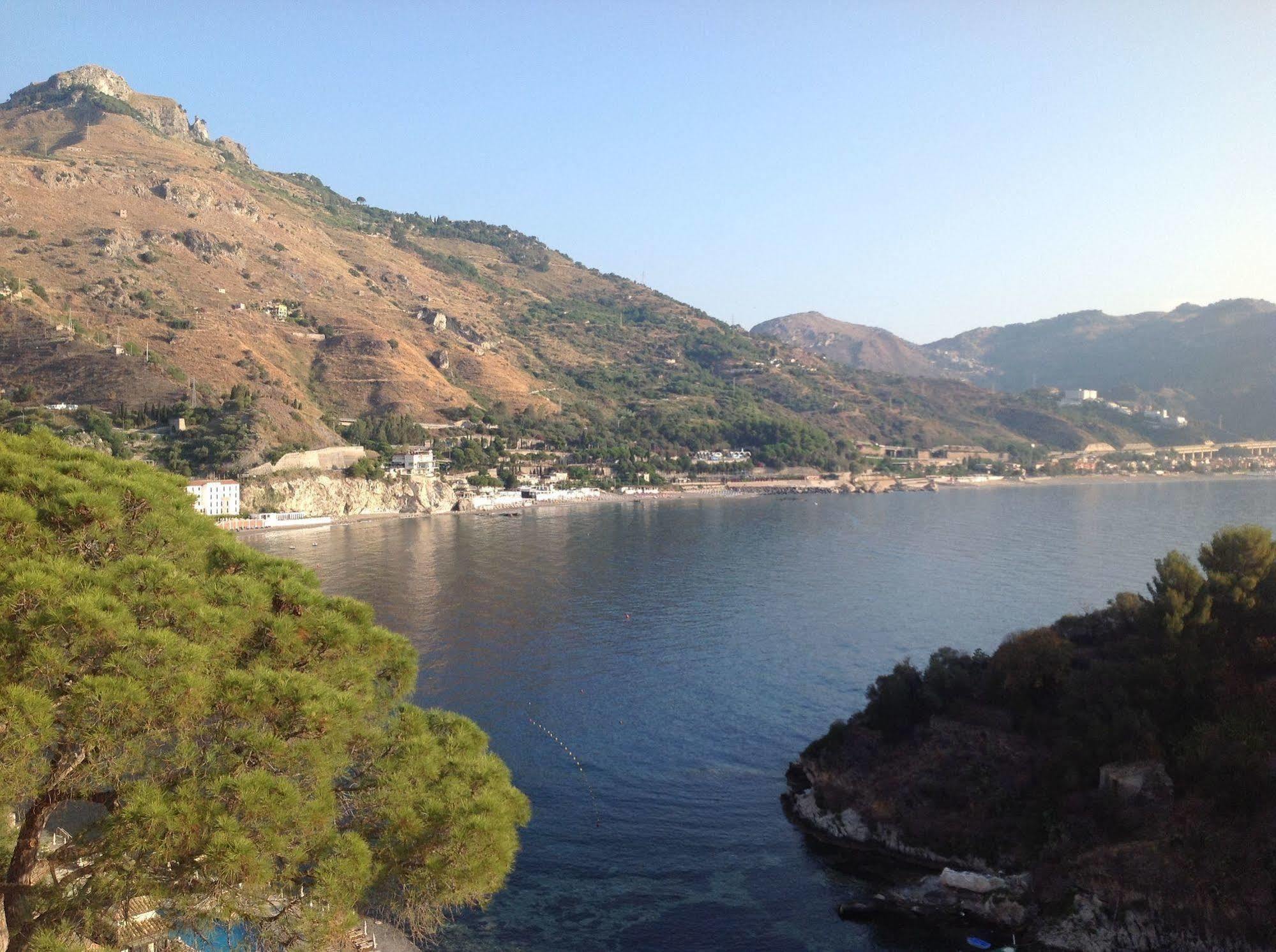 Taonasi Taormina Apartments Luaran gambar