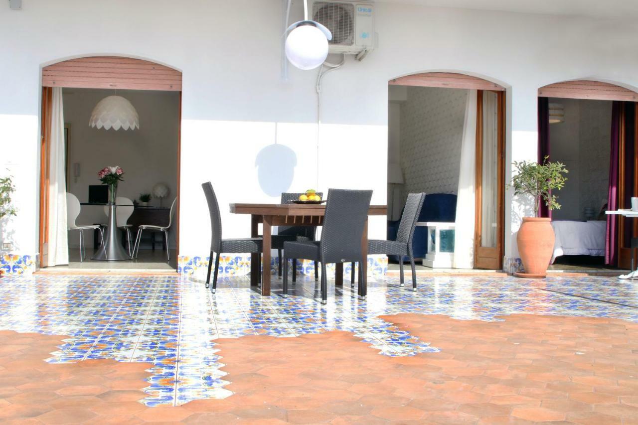 Taonasi Taormina Apartments Luaran gambar
