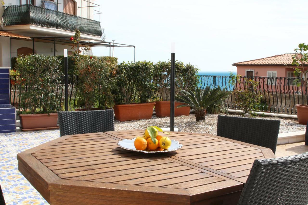 Taonasi Taormina Apartments Luaran gambar